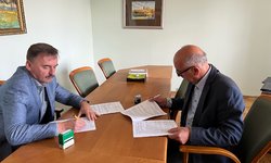 Podpisanie umowy na remont ul. Dworskiej